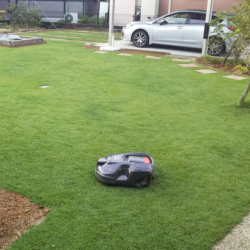 ロボット芝草刈機 有限会社タカハマ緑幸 熊本県 本当に手のかからないお庭の施工 ロボット芝草刈機 有限会社タカハマ緑幸 熊本県 本当に手のかからないお庭の施工